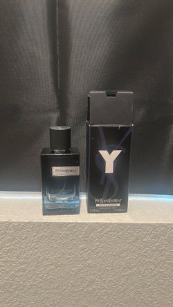 (BUNDLE 6 items  15 dollars off)3 colognes three essential shirts, white two black blacks