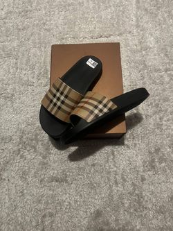 Burberry slides