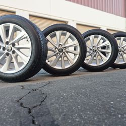 Wheels 17 5 Lugs Stock Toyota Camry