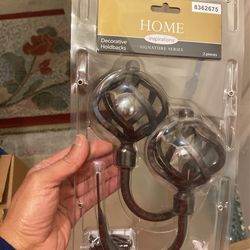 Decorative Holdbacks