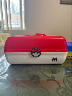 Pokemon trainer box