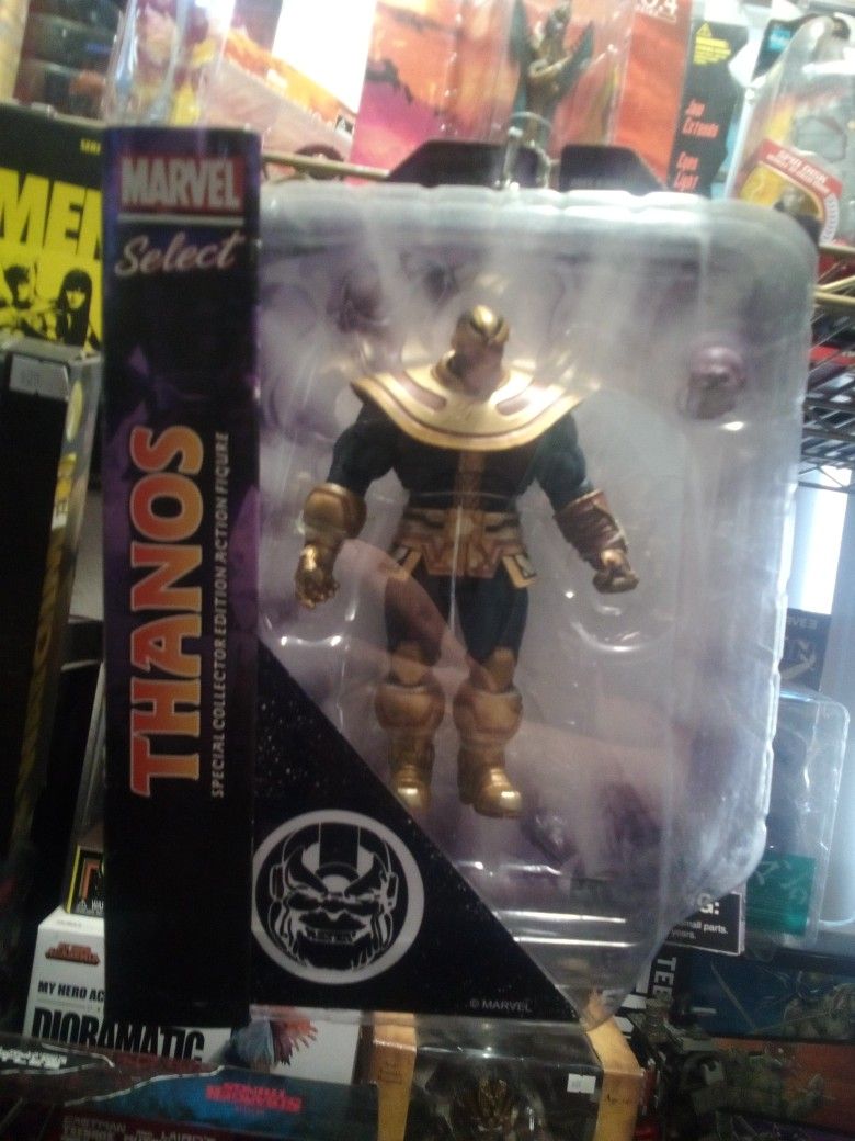 Marvel Selects Thanos And Vision Two Figure Bundle