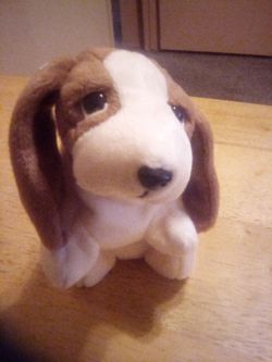 Vintage tracker 5th generation beanie baby with tags and p.e. pellets never handled like new located in palm springs ca perfect