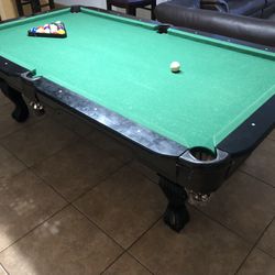 Pool Table With Accessories 