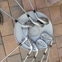 Cleveland CG4 Tour Irons 3-PW stiff steel shafts great shape