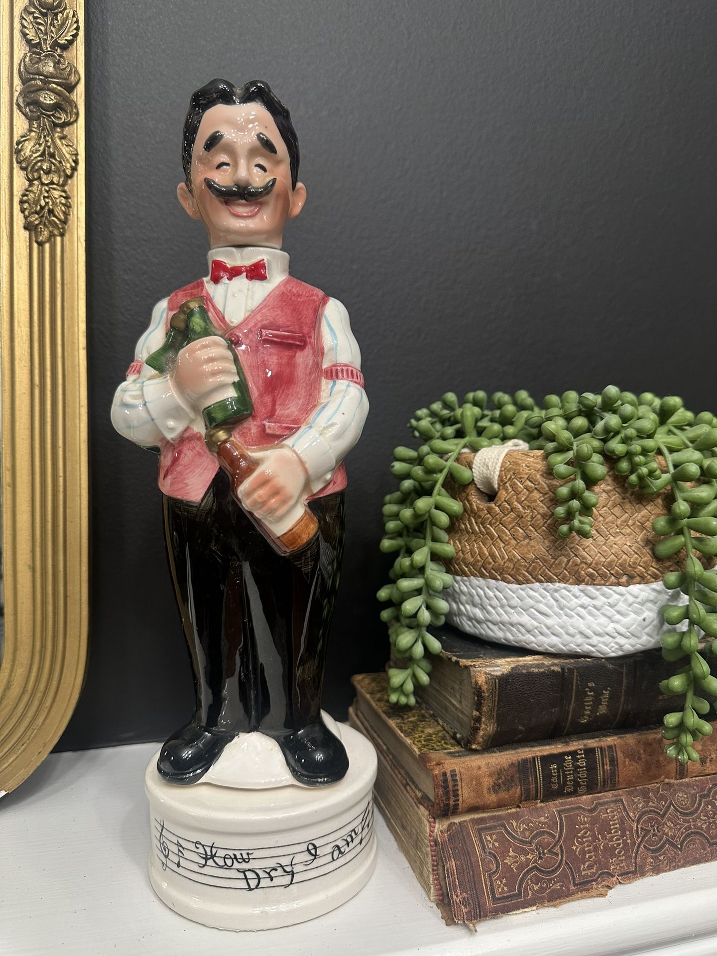 Vintage Sankyo Bartender Musical Decanter❤️