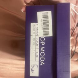 Size 7 And 1/2 Heels Brand New