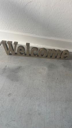 Wooden Welcome Sign Freestanding Decor