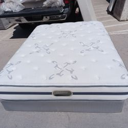 Beautyrest Queen Mattress And Box Spring 