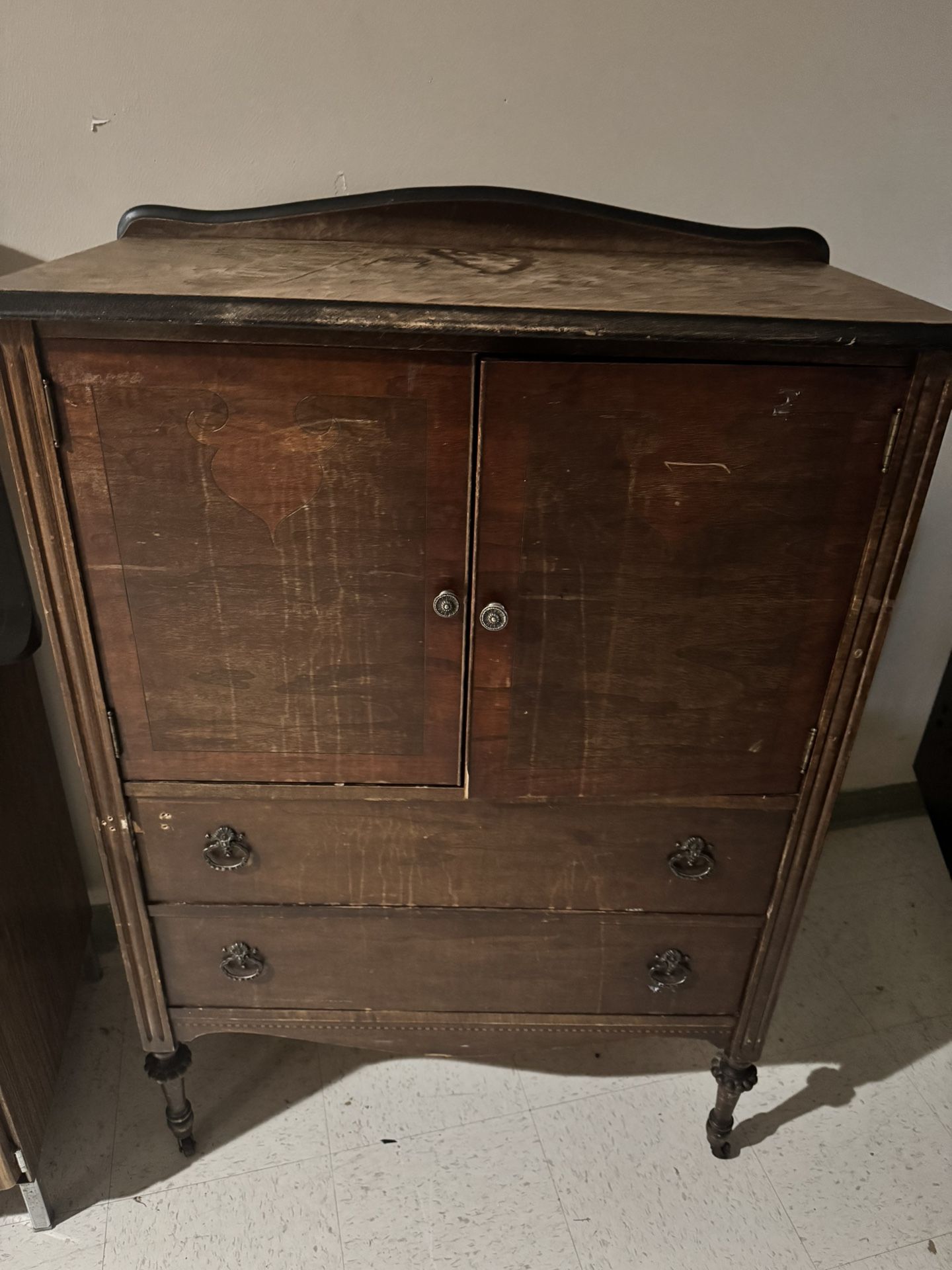 Antique Dresser Carman Furniture 