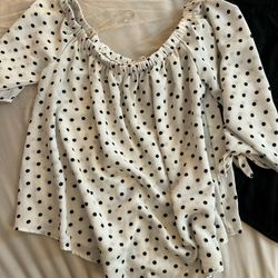 Haute Monde Black And White Polka Dot Off The Shoulder Crop Top M