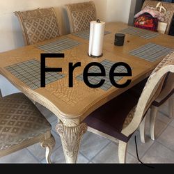 Free Dinning Table 
