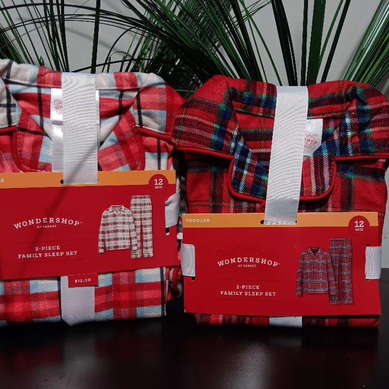 (New) 12 MONTH PJ SETS 2/$9