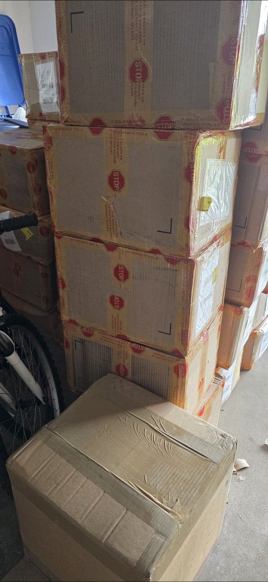 Free Empty Boxes