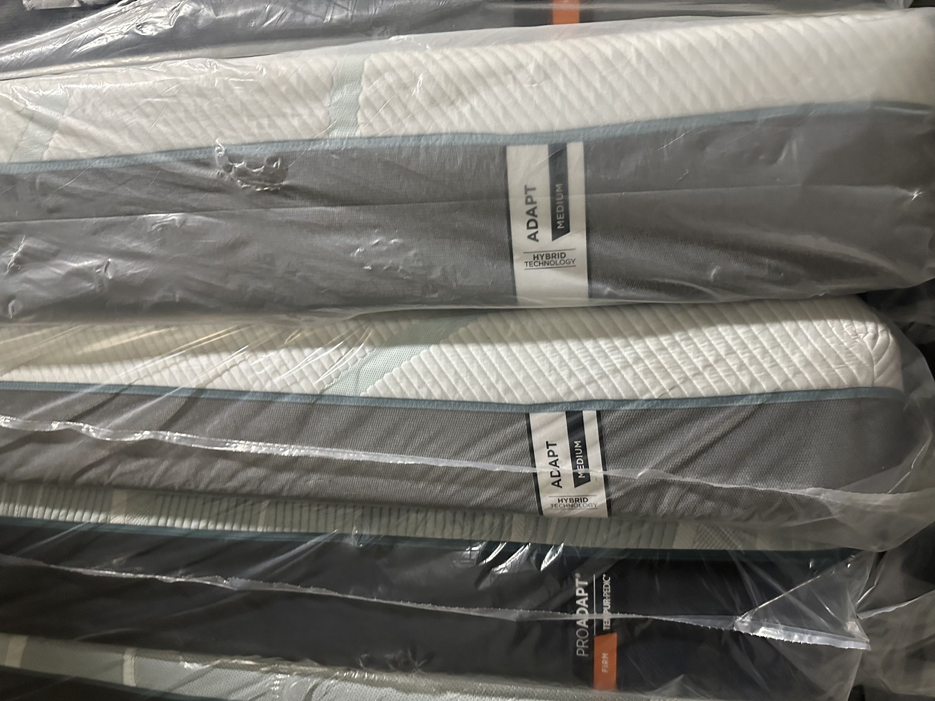 King Queen Size Tempurpedic ProAdapt, ProBreeze, LuxeBreeze Mattress Pro Breeze /Luxe Adapt /Pro Adapt /Adapt /cloud /Tempur pedic contour Supreme
