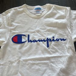 Champion T-shirt