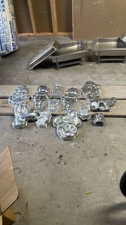 Vintage Disney Baking Pans