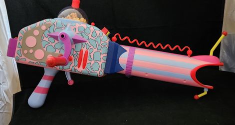 Killer Klowns From Outer Space 24 inch Popcorn Bazooka Electronic Prop Replica