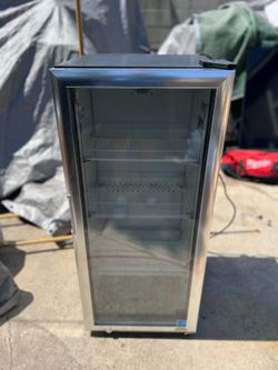2019 IDW G4-H0234B COUNTERTOP GLASS SINGLE DOOR COOLER REFRIGERATOR MERCHANDISER