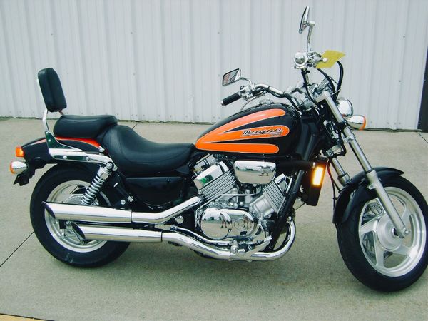 2000 Honda Magna VF 750 for Sale in Kalamazoo, MI - OfferUp
