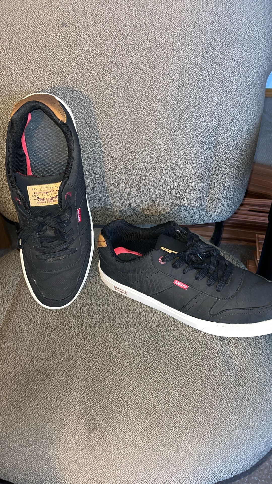 Levi Men’s Tennis Shoes