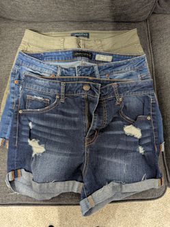 Women's shorts bundle, size 8