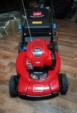 Toro recycler smart stow personal pace 22 " 7.25 h/p self propelled mower with bagger LIKE NEW