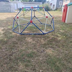 Outdoor Play Equipment 