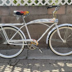 1950’s/60’s Hiawatha Classic Cruiser Custom paint from Cyclearts with Flames and Pinstriping.