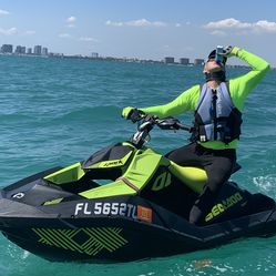2024 Sea-Doo TRIXX Jet ski only 30 hours. Title. New waterproof JBL sound system, new battery, new Spark plugs, fresh oil. Cover. Ready to have fun on