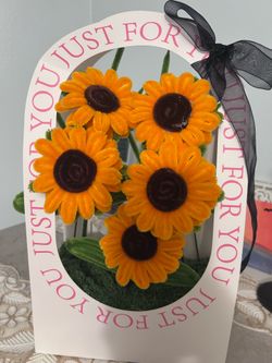 Pipe cleaners flowers