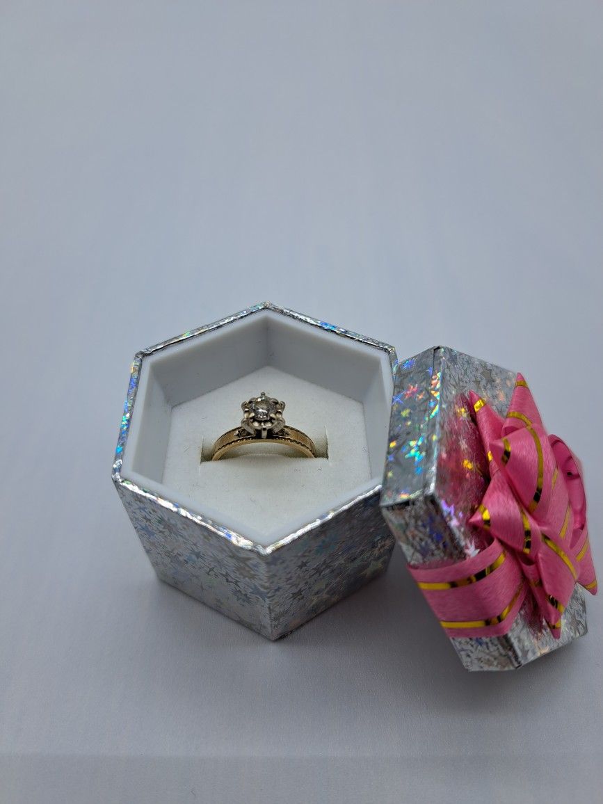 Vintage 14k Gold Solitary Diamond Ring