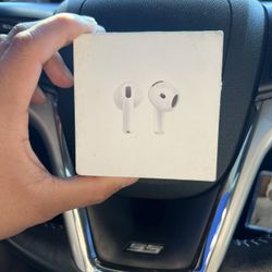 Air Pods 4