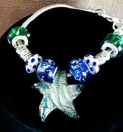Beautiful Creation Star Fish Charm Bracelet 