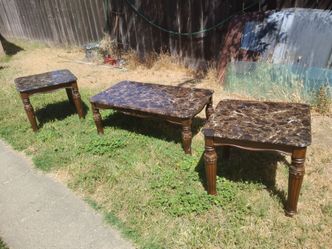 Beautiful coffee table & 2 end tables heavy duty  100.00  for all