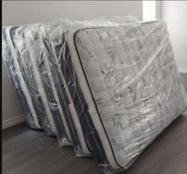 KING OR CAL KING PILOW TOP MATTRESS SET WHIT BOX SPRING BRAND NEW ✅️