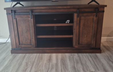 TV Stand with Sliding Barn Doors – Like New