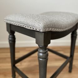 Saddle Vanity / Counter Stool 