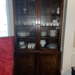 China And China Cabinet 