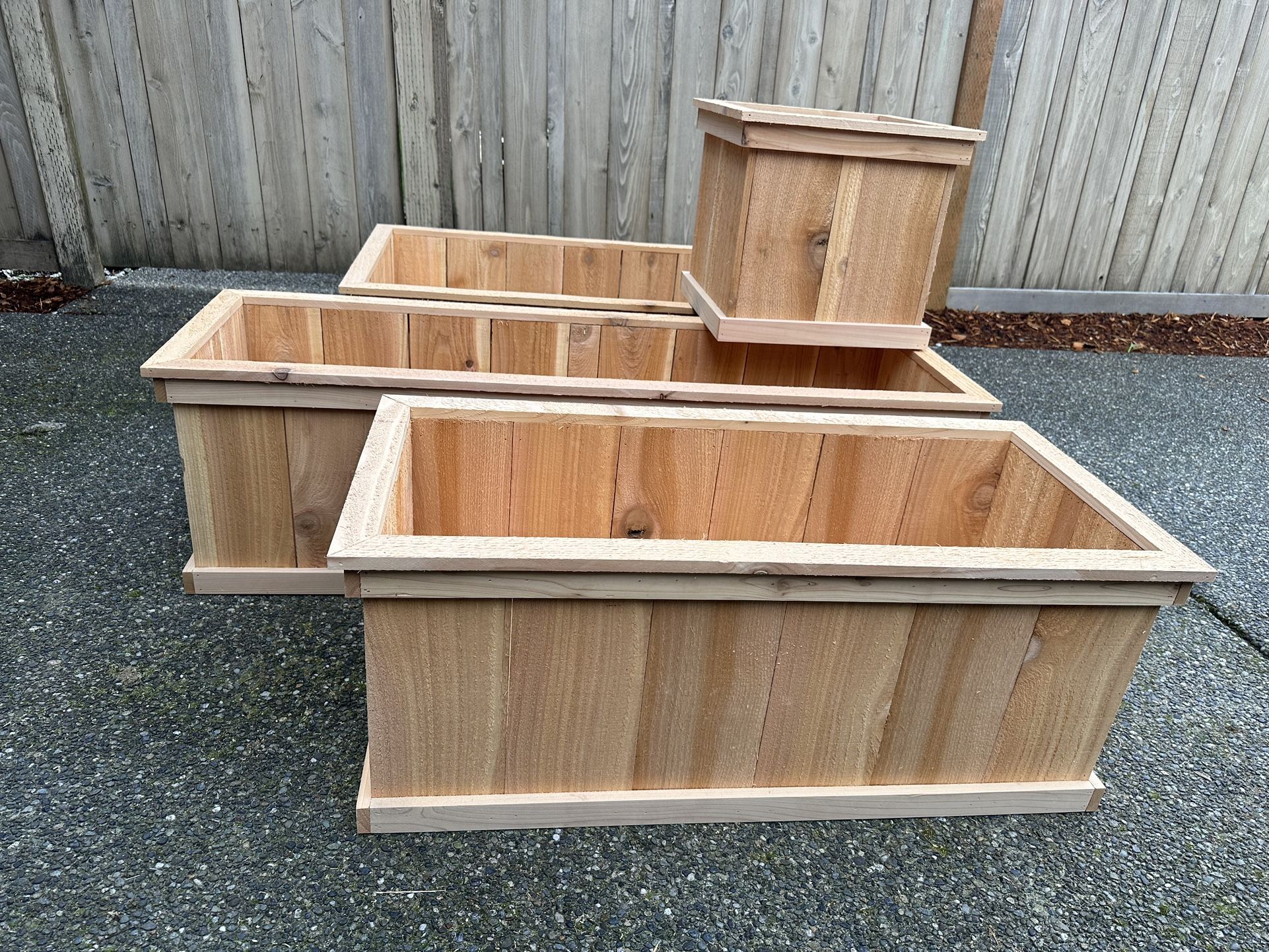 Premade And Custom Cedar Planter Boxes