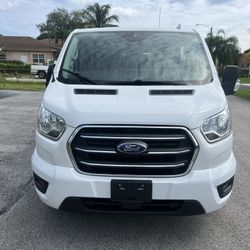 Ford. Transit  T350 Low Roof 15 Pasajeros. Full Edition 