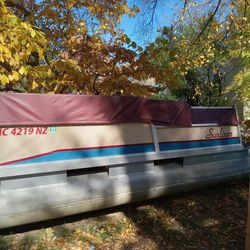 1990 CREST SUNLINER Pontoon Boat