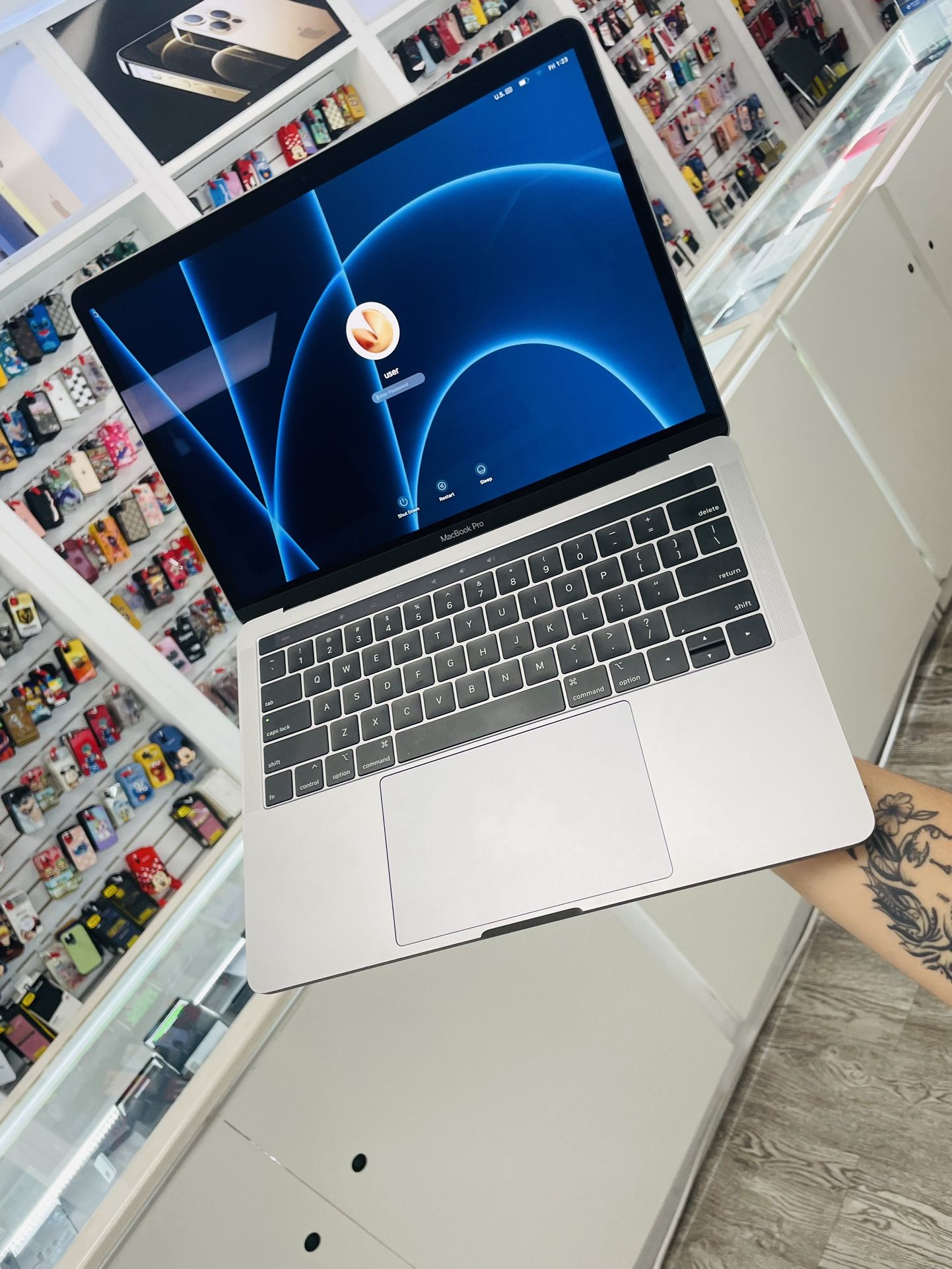 MacBook Pro 2019 8gbram 256gb