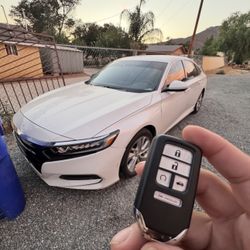 Car Keys/Fobs/Llaves De Autos 