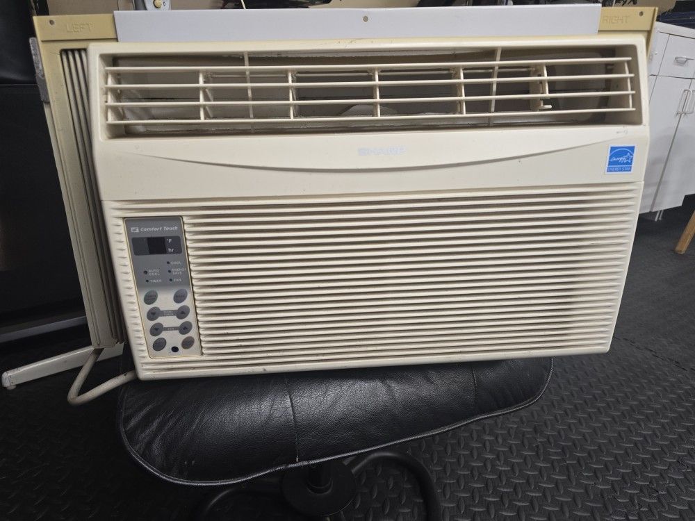 Sharp Window Room AC 8000BTU