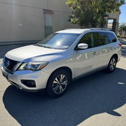 2017 Nissan Pathfinder