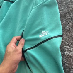 Nike Tech Fleece Jacket L &XL