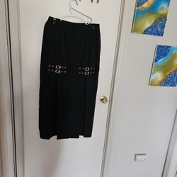 Black Skirt 
