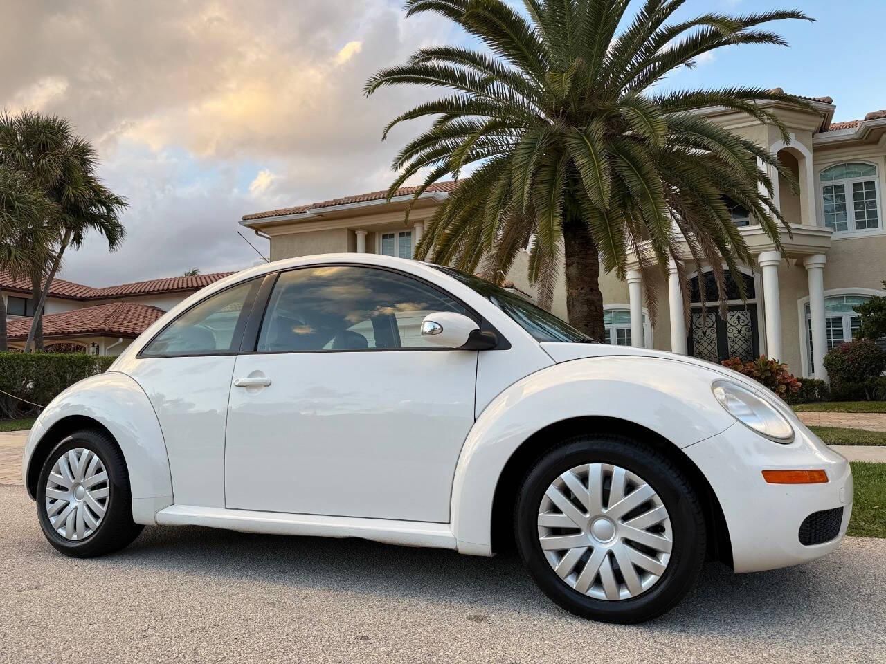 2010 Volkswagen New Beetle