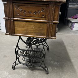 Antique Monarch Sewing Machine With Treadle $100